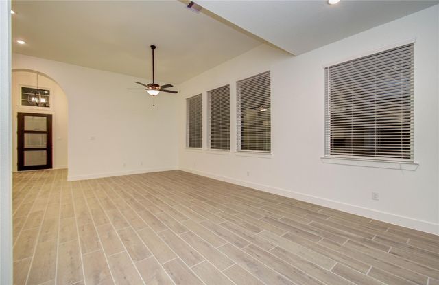 15034 Mission Avenue, Mont Belvieu, TX 77523