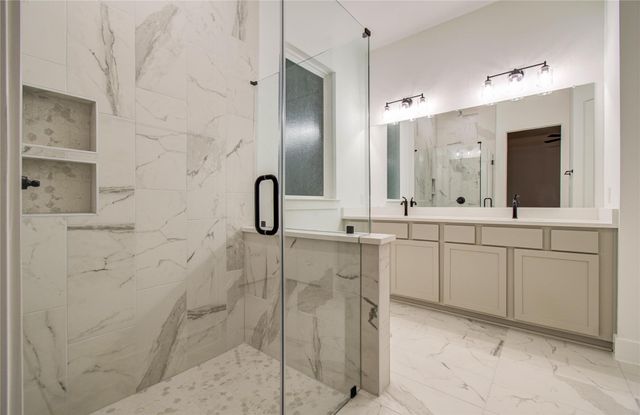 15034 Mission Avenue, Mont Belvieu, TX 77523