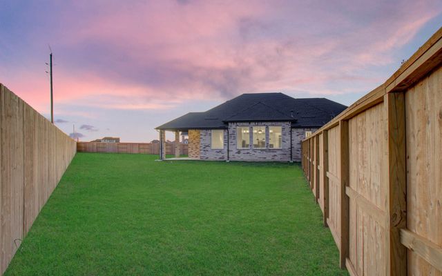 15034 Mission Avenue, Mont Belvieu, TX 77523