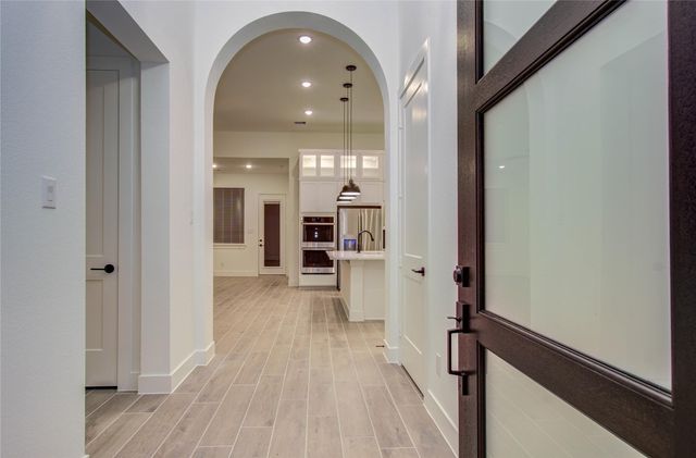 15034 Mission Avenue, Mont Belvieu, TX 77523