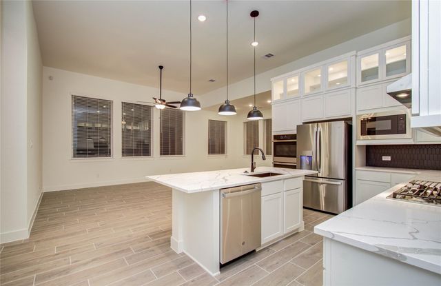 15034 Mission Avenue, Mont Belvieu, TX 77523