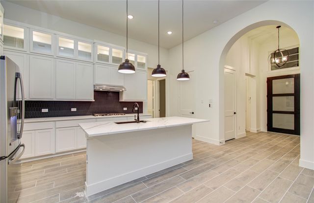 15034 Mission Avenue, Mont Belvieu, TX 77523