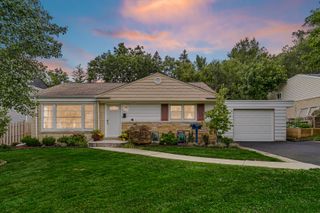 338 MAPLE Street, Glen Ellyn, IL 60137