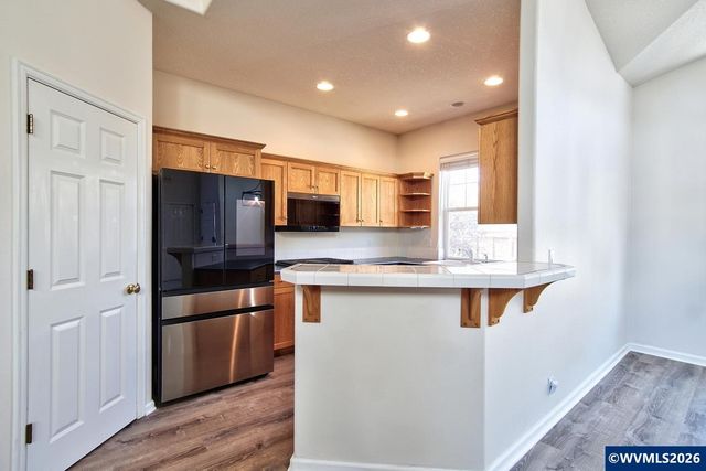 4856 NW Huserik Dr, Portland, OR 97229