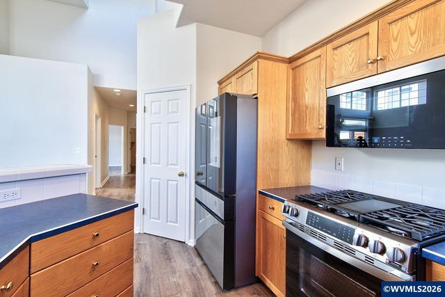 4856 NW Huserik Dr, Portland, OR 97229