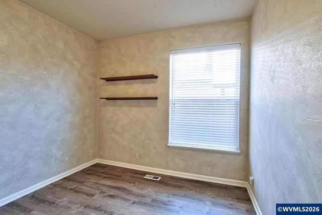 4856 NW Huserik Dr, Portland, OR 97229
