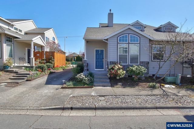 4856 NW Huserik Dr, Portland, OR 97229