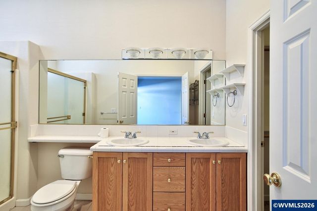 4856 NW Huserik Dr, Portland, OR 97229