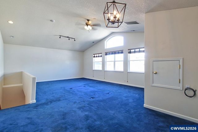 4856 NW Huserik Dr, Portland, OR 97229