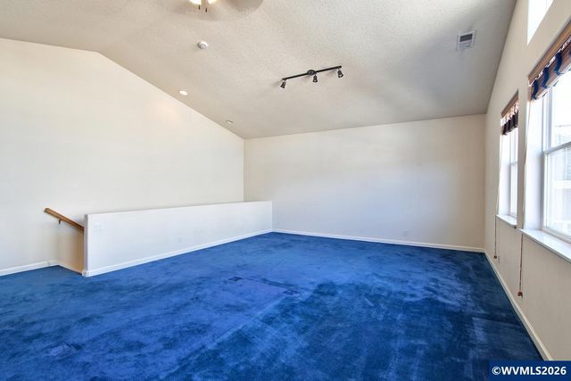 4856 NW Huserik Dr, Portland, OR 97229