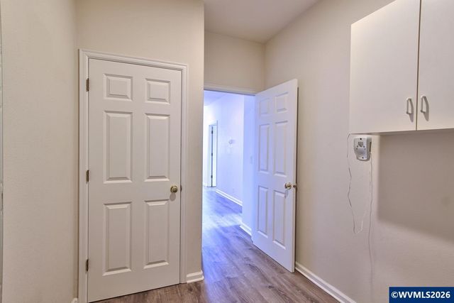 4856 NW Huserik Dr, Portland, OR 97229