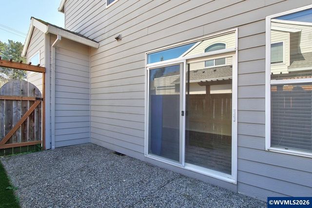 4856 NW Huserik Dr, Portland, OR 97229