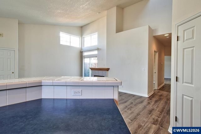 4856 NW Huserik Dr, Portland, OR 97229