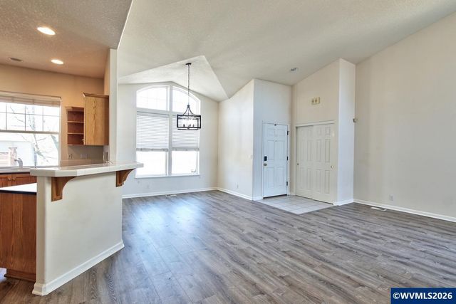 4856 NW Huserik Dr, Portland, OR 97229