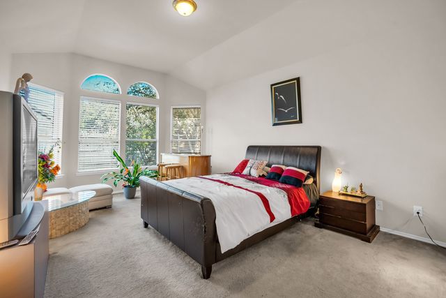 2228 Sparrow Hawk Court, Grand Prairie, TX 75052