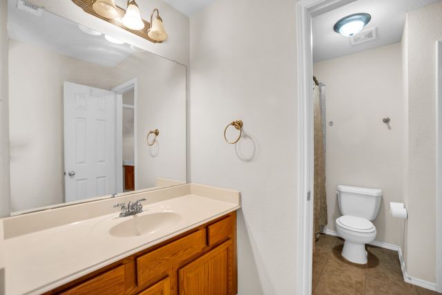 2228 Sparrow Hawk Court, Grand Prairie, TX 75052