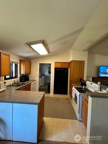 20119 14th Avenue S, Seatac, WA 98198