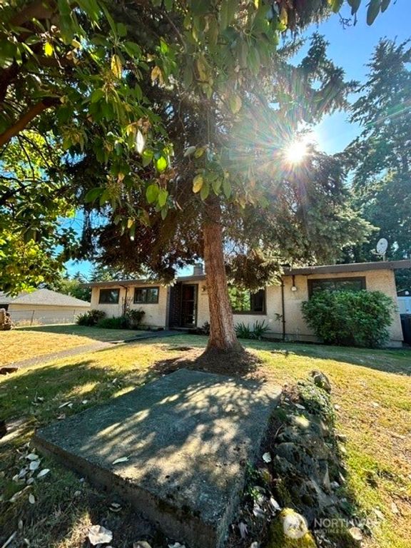 20119 14th Avenue S, Seatac, WA 98198