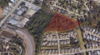 75 Snug Harbour Drive, Wilmington, NC 28405