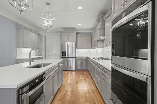 1124 Willow Springs Dr, Lebanon, TN 37087