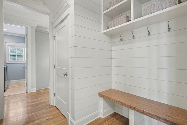 1124 Willow Springs Dr, Lebanon, TN 37087