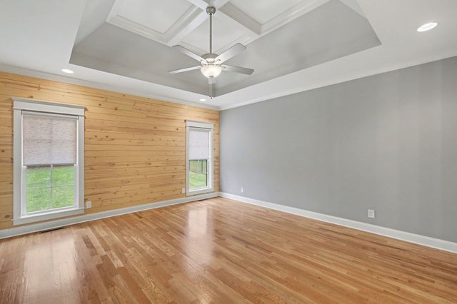 1124 Willow Springs Dr, Lebanon, TN 37087