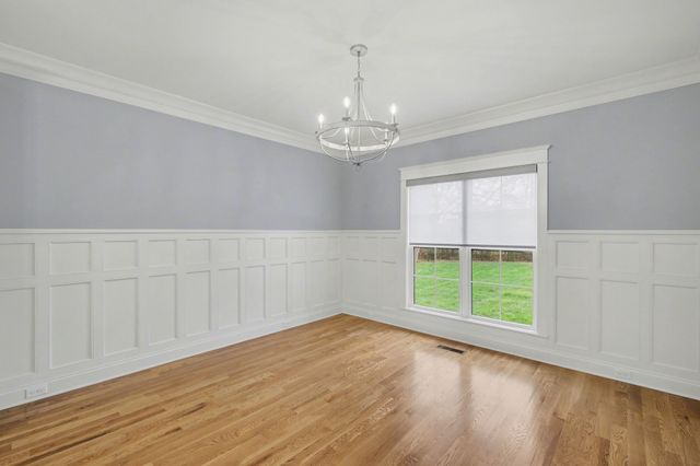 1124 Willow Springs Dr, Lebanon, TN 37087