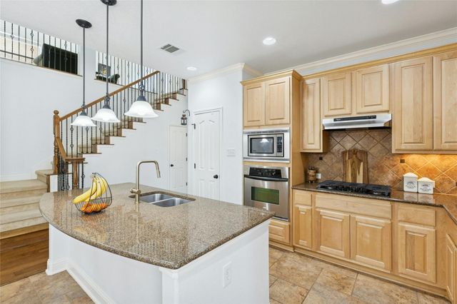 7429 Bonniebrook DR, Austin, TX 78735