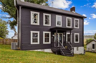 580 Green Valley Rd, Nottingham, PA 15330