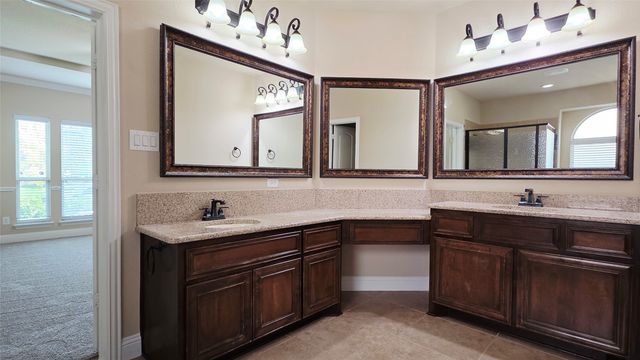 12381 Summertree Drive, Frisco, TX 75035
