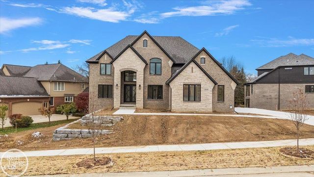 54125 Carrington Drive, Shelby Twp, MI 48316
