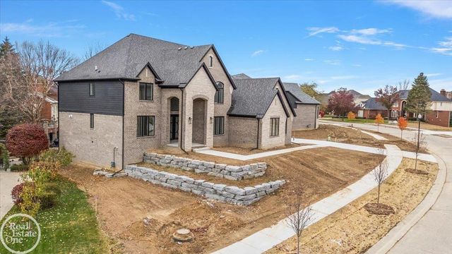 54125 Carrington Drive, Shelby Twp, MI 48316