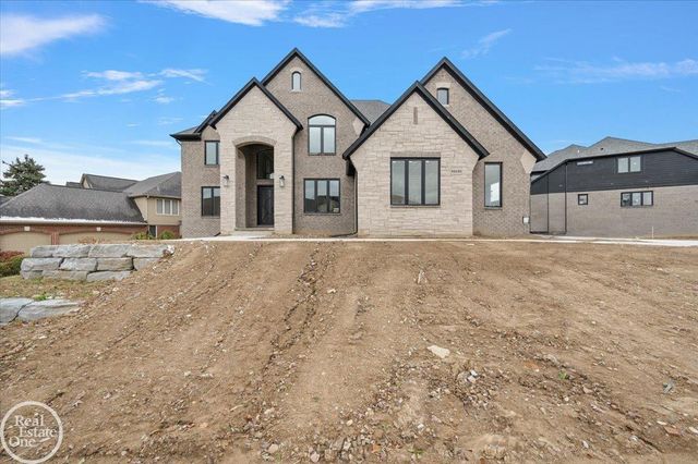 54125 Carrington Drive, Shelby Twp, MI 48316