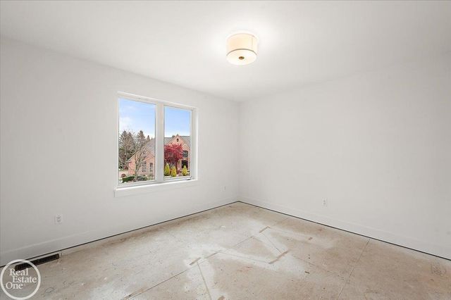 54125 Carrington Drive, Shelby Twp, MI 48316