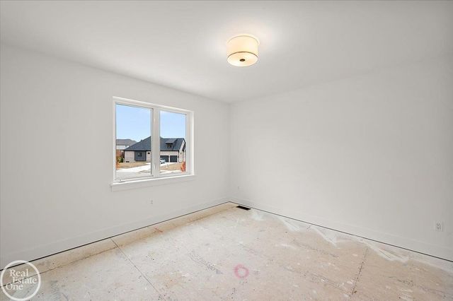 54125 Carrington Drive, Shelby Twp, MI 48316