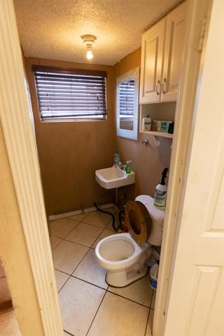 4511 NE 6th Avenue, Oakland Park, FL 33334