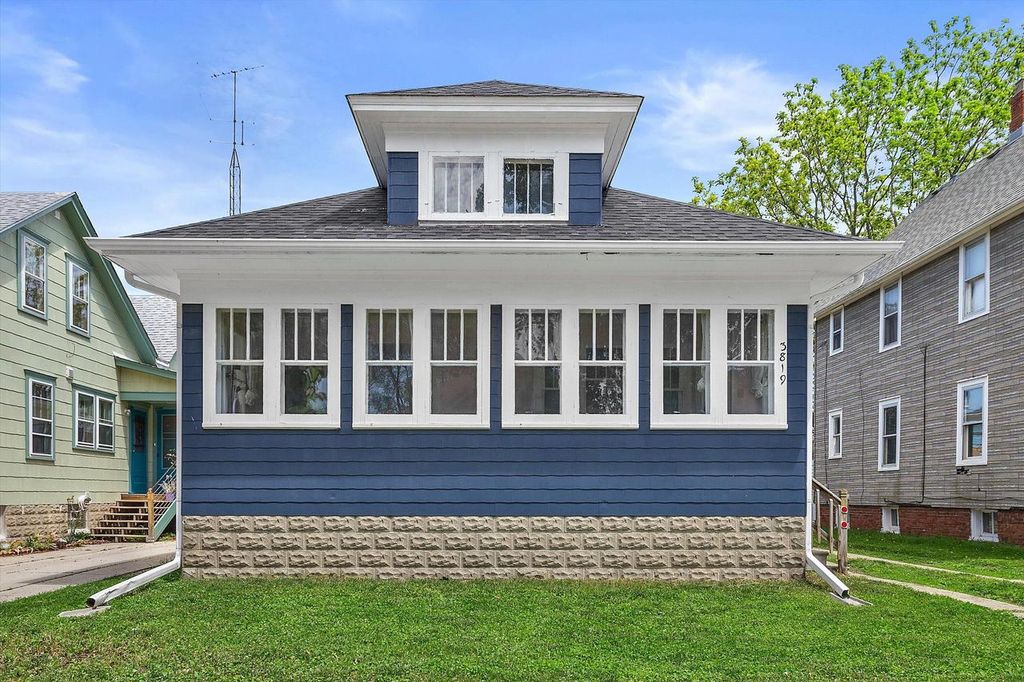 3819 10th AVENUE, Kenosha, WI 53140
