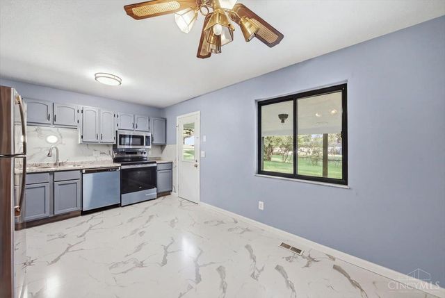 5218 Riverwatch Drive, Delhi Twp, OH 45238