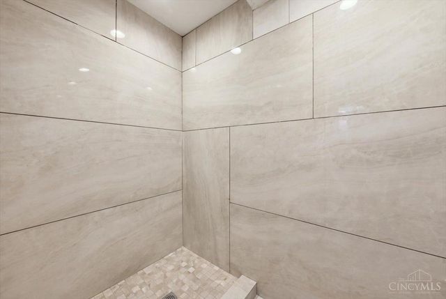 5218 Riverwatch Drive, Delhi Twp, OH 45238