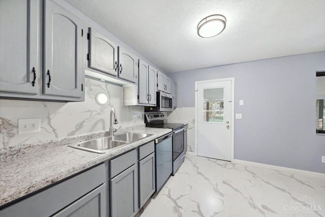 5218 Riverwatch Drive, Delhi Twp, OH 45238