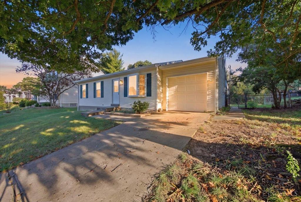 5218 Riverwatch Drive, Delhi Twp, OH 45238