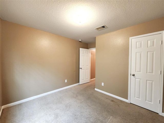 927 Paradise Road, Baytown, TX 77521
