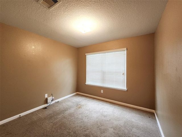 927 Paradise Road, Baytown, TX 77521