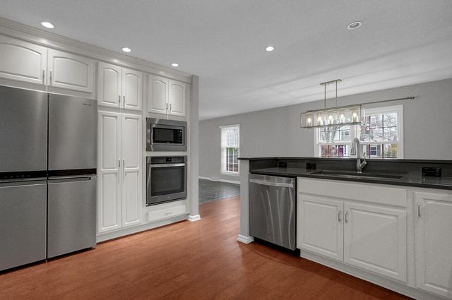 129 S Mulberry Street, Granville, OH 43023
