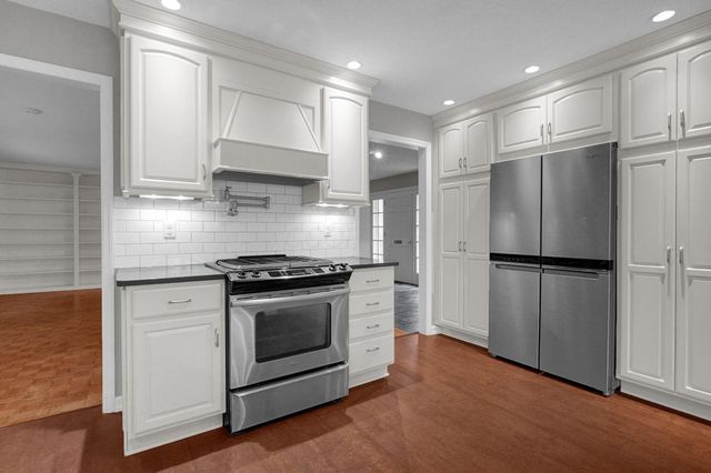 129 S Mulberry Street, Granville, OH 43023