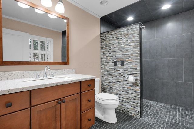 129 S Mulberry Street, Granville, OH 43023