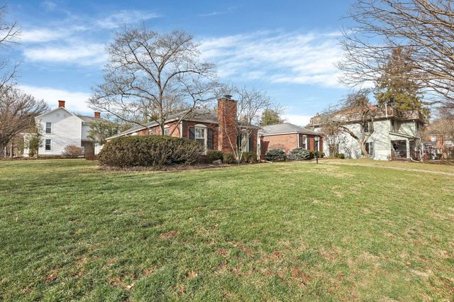 129 S Mulberry Street, Granville, OH 43023