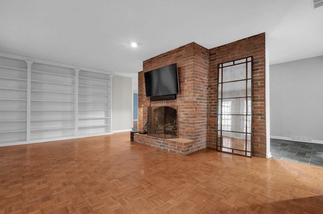 129 S Mulberry Street, Granville, OH 43023