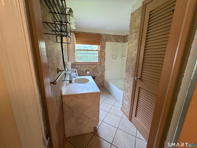 182 West Norwalk Road, Norwalk, CT 06850