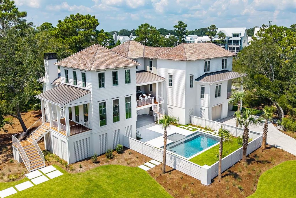 Image 1 of property listing at 2724 Tidal Lane, Johns Island, SC 29455